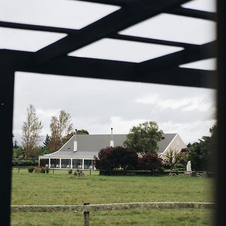 Brackenridge Country Retreat & Spa Martinborough Bagian luar foto