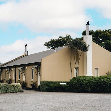 Brackenridge Country Retreat & Spa Martinborough Bagian luar foto