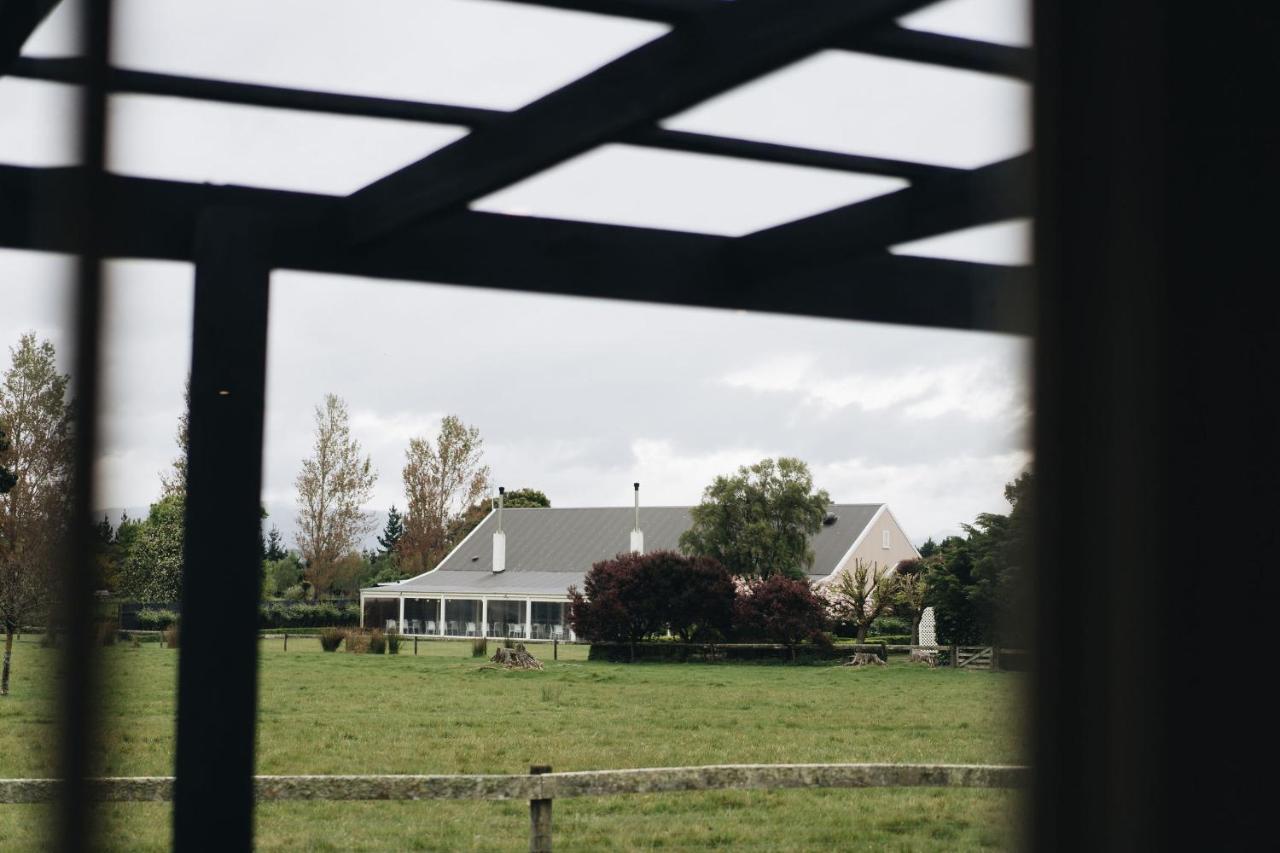 Brackenridge Country Retreat & Spa Martinborough Bagian luar foto