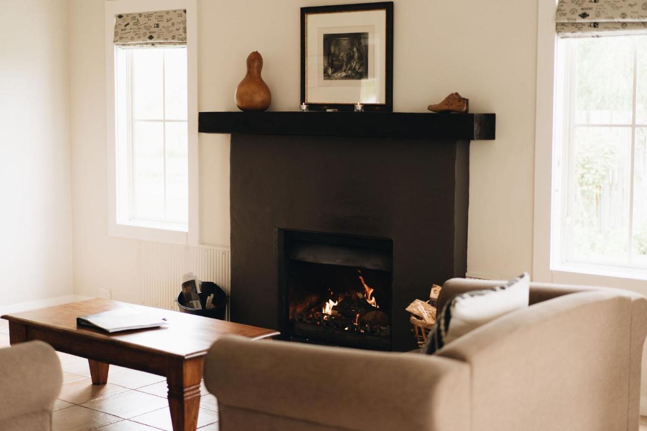 Brackenridge Country Retreat & Spa Martinborough Bagian luar foto