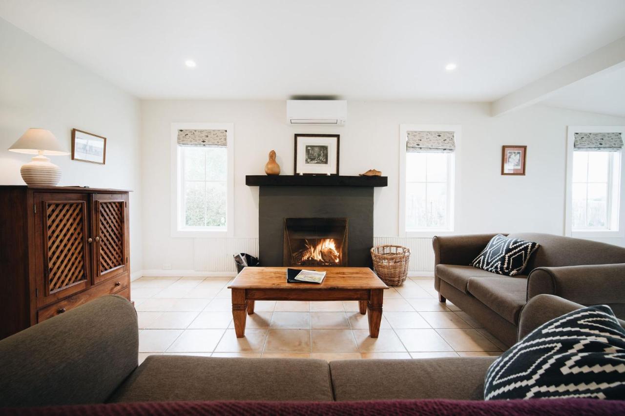 Brackenridge Country Retreat & Spa Martinborough Bagian luar foto