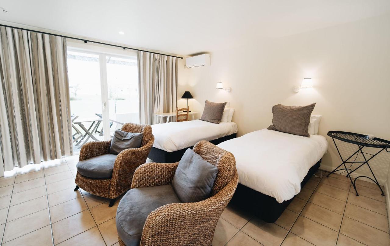 Brackenridge Country Retreat & Spa Martinborough Bagian luar foto
