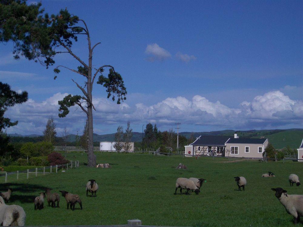 Brackenridge Country Retreat & Spa Martinborough Bagian luar foto
