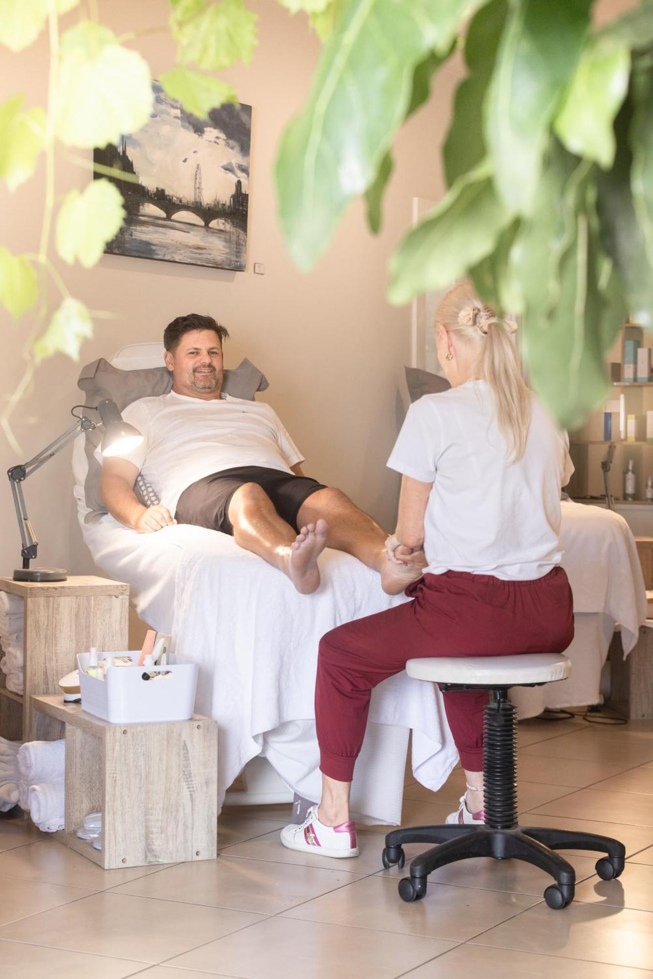 Brackenridge Country Retreat & Spa Martinborough Bagian luar foto