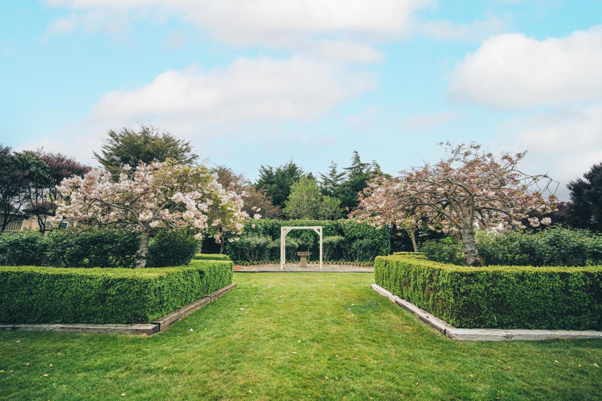 Brackenridge Country Retreat & Spa Martinborough Bagian luar foto