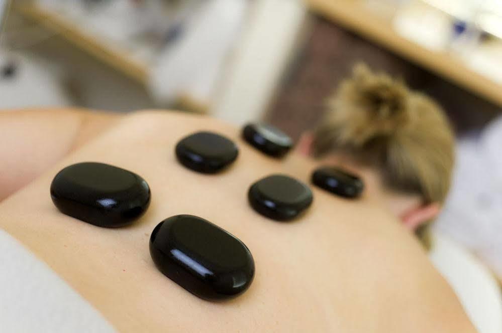 Brackenridge Country Retreat & Spa Martinborough Bagian luar foto