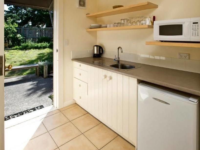 Brackenridge Country Retreat & Spa Martinborough Bagian luar foto